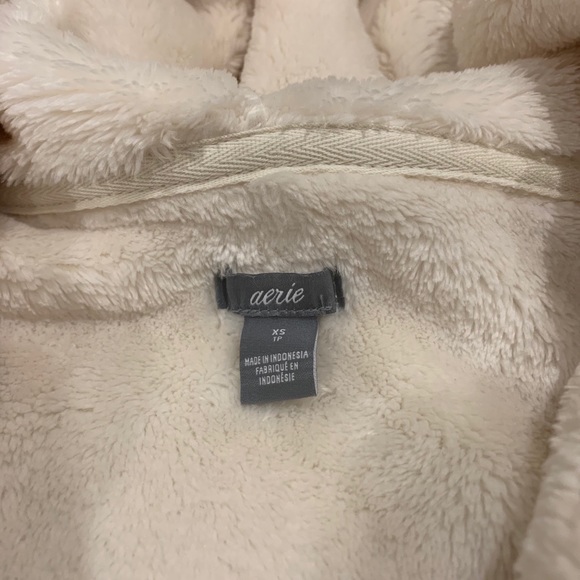 Teddy Hoodie Sweater - Picture 3 of 4